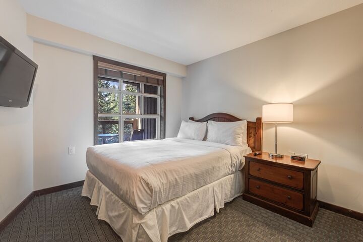 Room 44 of 104