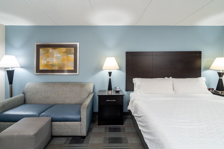 Room 9 of 41