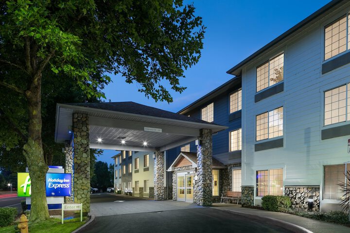 Hotel 2 of 56