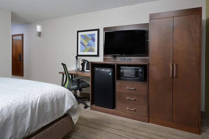 Room 13 of 43