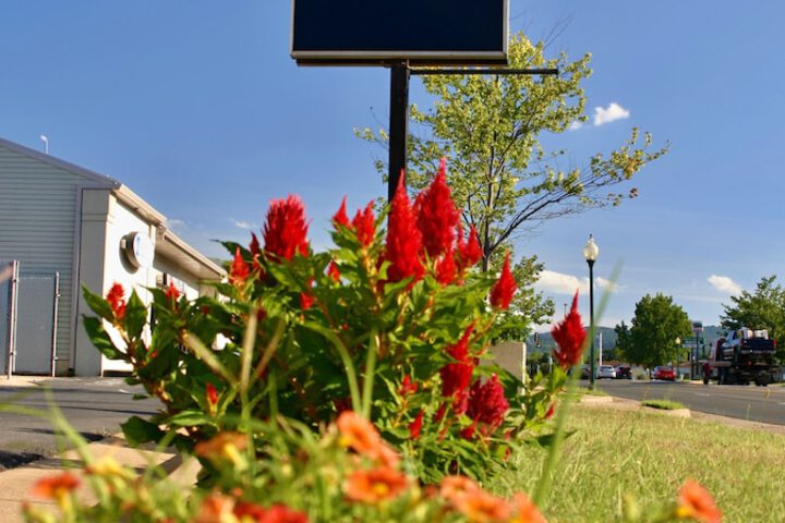 Relax Inn Motel