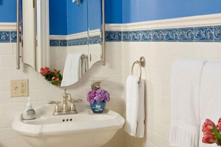 B. F. Hiestand House Bed & Breakfast