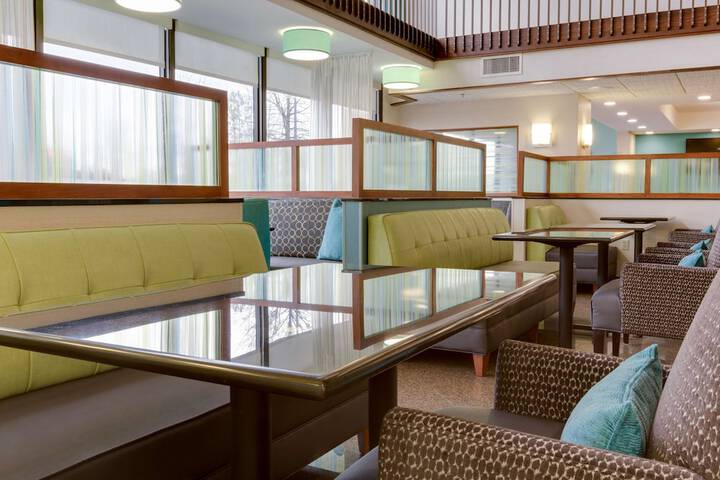 Hotel Interior 7 of 43