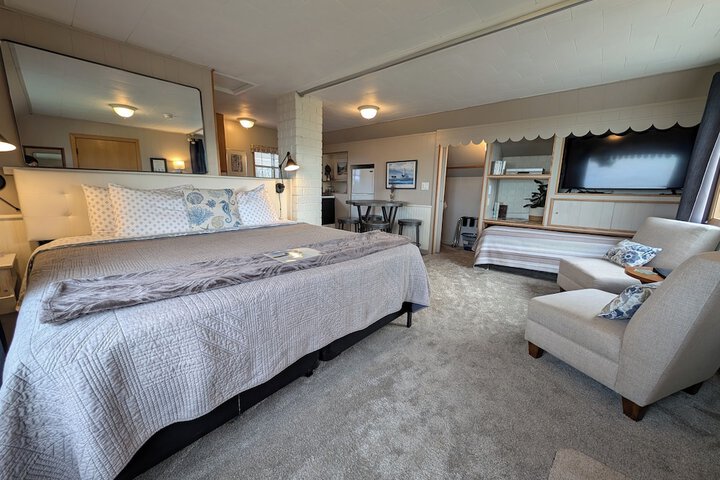 Room 40 of 131