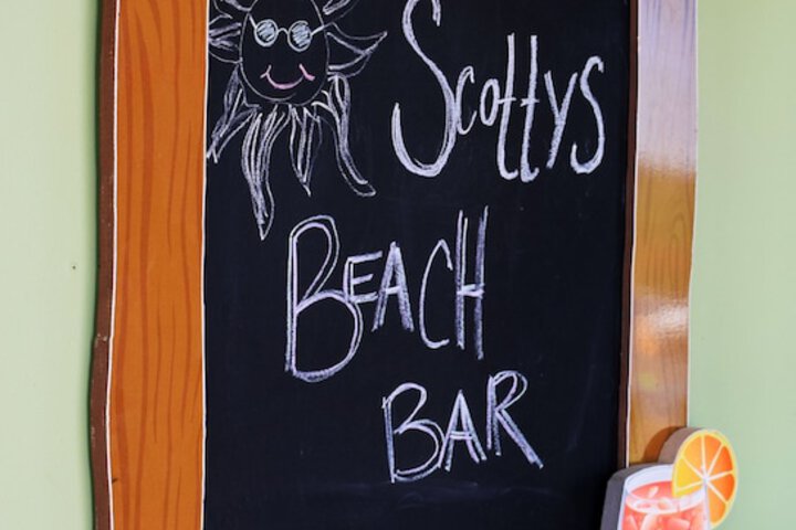 Scottys Lakeside Resort