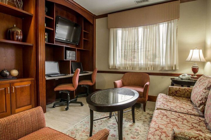 Hotel Interior 11 of 22