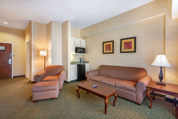 Room 68 of 125