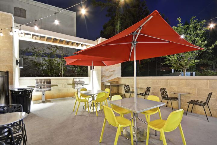 Terrace/Patio 35 of 40