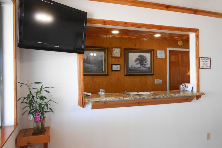 Hotel Interior 5 of 27