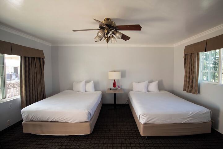 Room 28 of 70