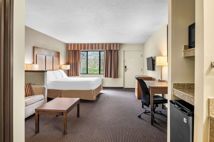 Room 26 of 62