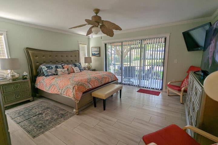 LUX VILLAs on beautiful Palmer Ranch
