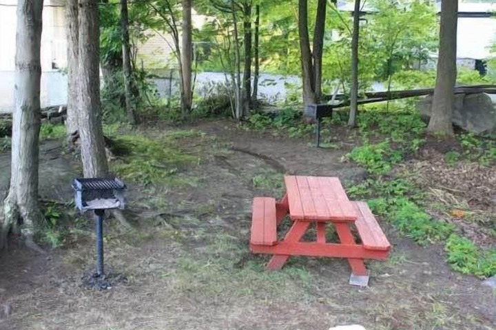 Pinebrook Motel