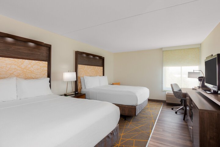 Room 15 of 34