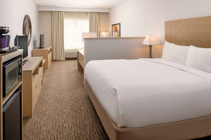 DoubleTree by Hilton Olympia Downtown Capitol District