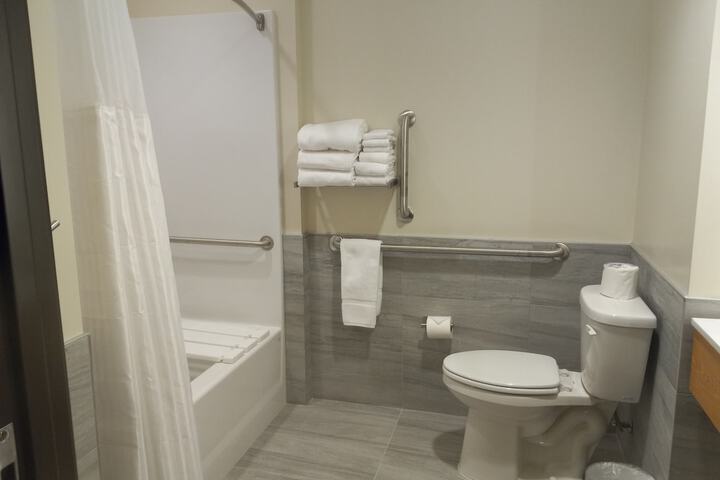 Room 12 of 36