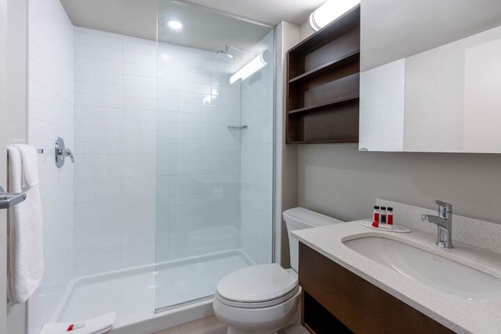 Room 12 of 40