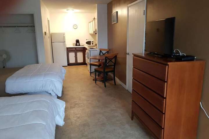 Room 15 of 32