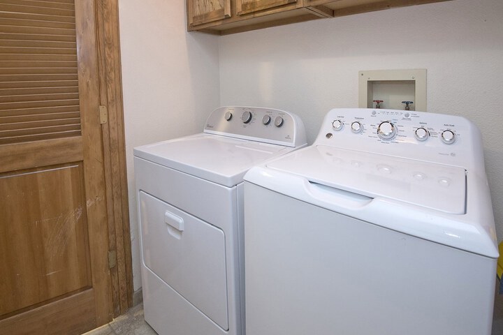 Laundry 24 of 26
