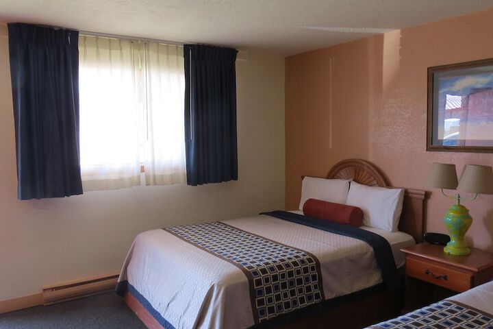 Room 27 of 87