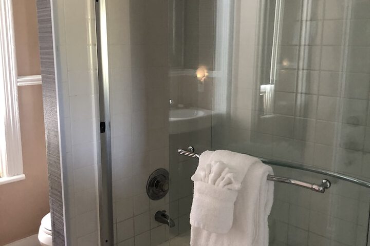 Room 54 of 60