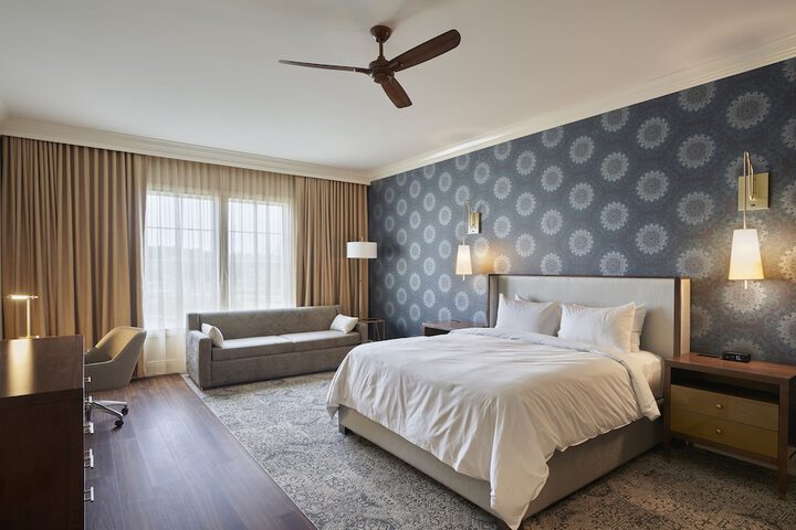 Room 44 of 60