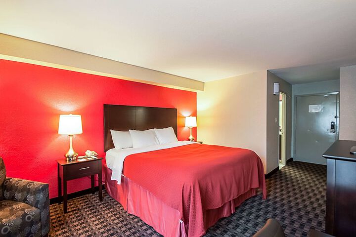 Room 21 of 35
