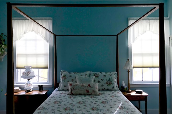 B & B at Oliver Phelps