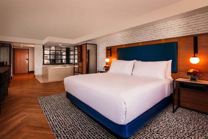 Room 13 of 64
