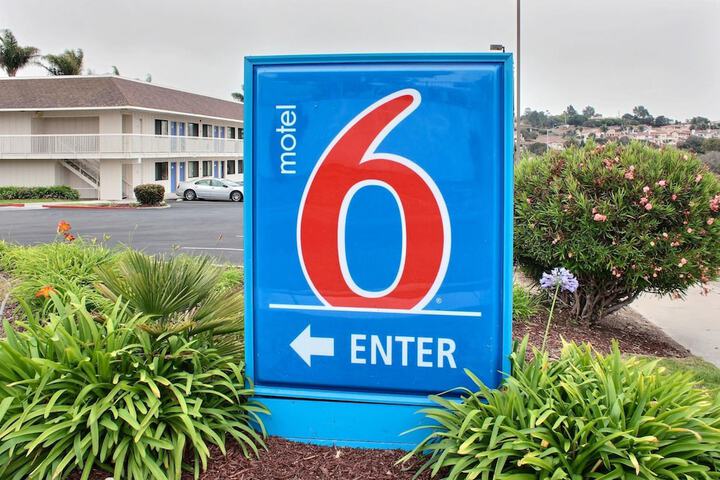 Hotel 2 of 49