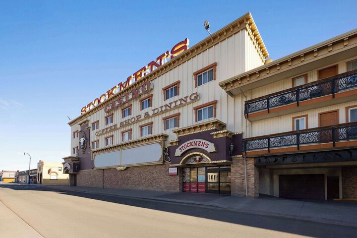 Hotel 4 of 71
