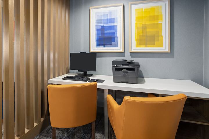 Business Center 65 of 65