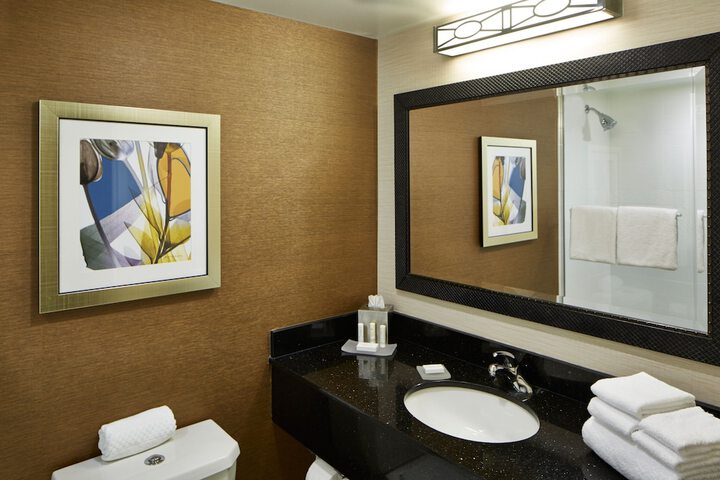Room 13 of 21