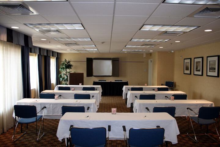 Homewood Suites by Hilton Oakland-Waterfront