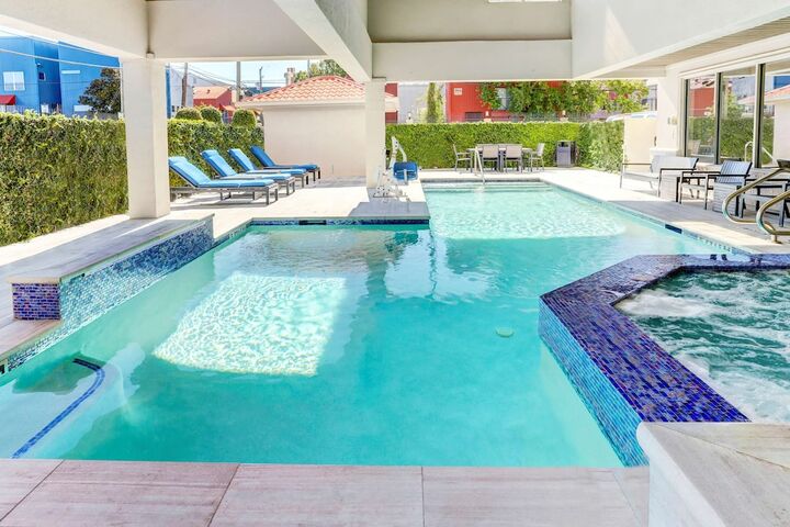 Pool 3 of 25