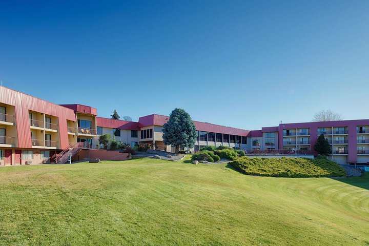 Hotel 1 of 63
