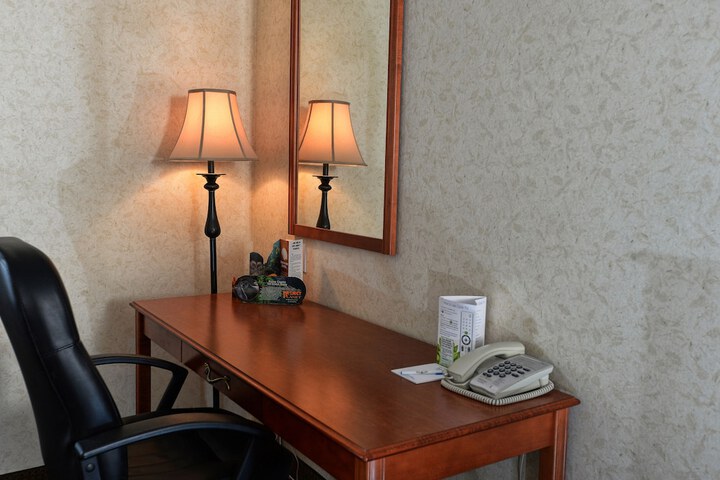 Room 22 of 65