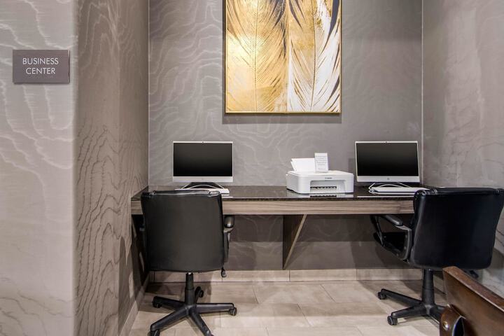 Business Center 53 of 53