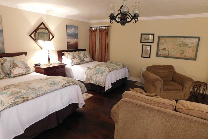 Room 70 of 96