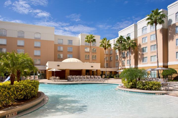 Courtyard Orlando Lake Buena Vista in the Marriott Village