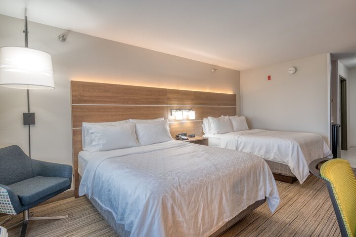 Room 21 of 37