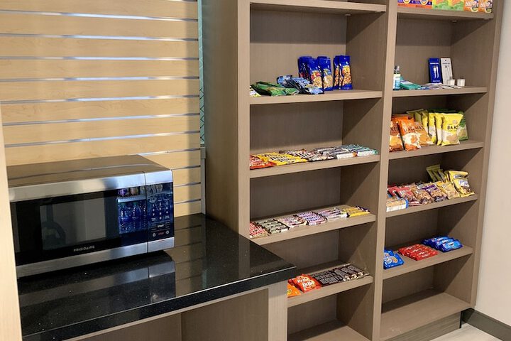 Holiday Inn Express & Suites Longview North by IHG