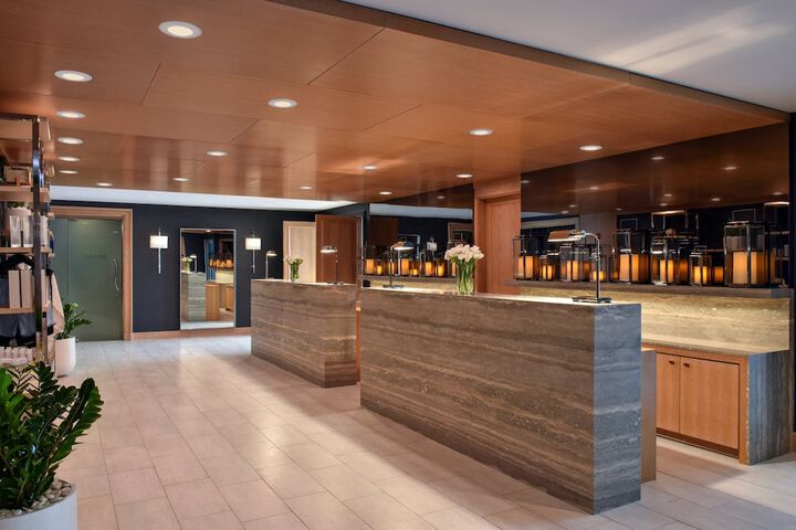 Hotel Interior 26 of 158