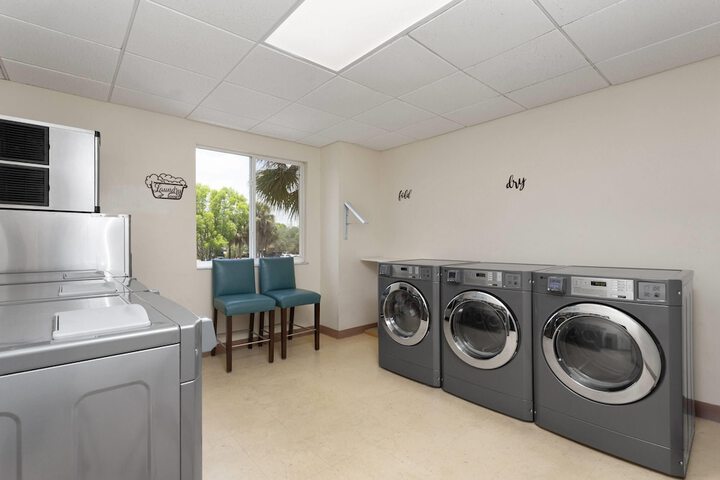 Hawthorn Extended Stay by Wyndham Naples