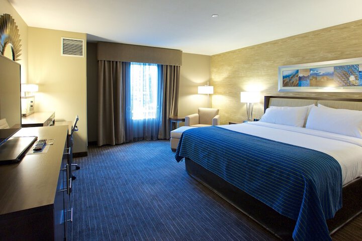 Holiday Inn Express Fargo SW - I-94 Medical Center by IHG