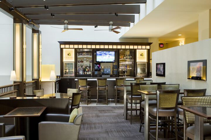 Lounge 59 of 62
