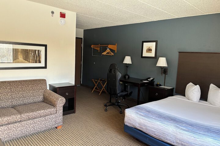 AmericInn by Wyndham Menominee