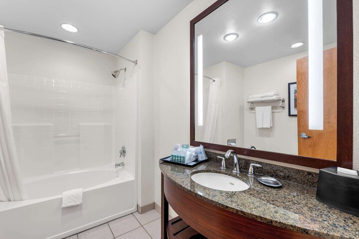 Best Western Rocky Mountain Lodge