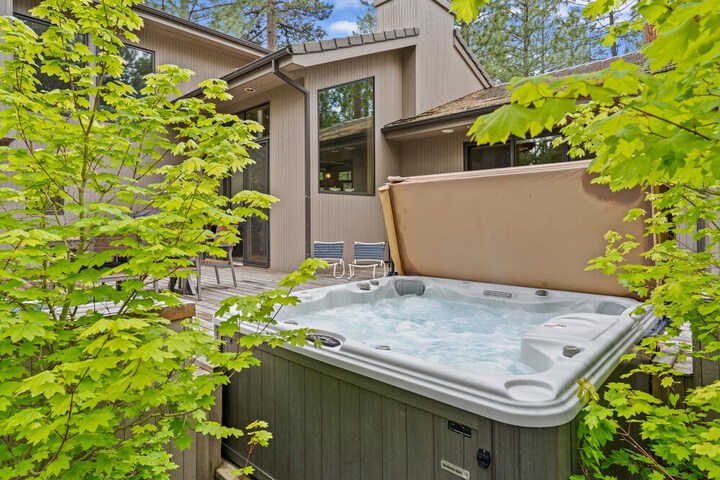 Glaze Meadow 376 3 Bedroom Home by RedAwning