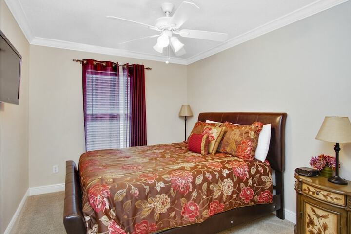 Room 27 of 36